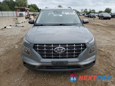 Piąte zdjęcie samochodu w środku: 2020 HYUNDAI VENUE SEL VIN:KMHRC8A38LU027297 - miniatura