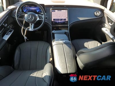 Zdjęcie 8 z 14 samochodu: 2023 MERCEDES-BENZ EQE SUV 350 4MATIC VIN:4JGGM1CBXPA012596 - miniatura