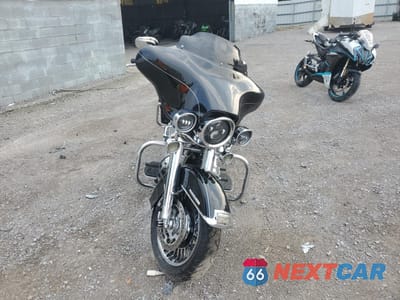 Drugie zdjęcie samochodu z przodu: 2011 HARLEY-DAVIDSON FLHTK VIN:1HD1KEM10BB622246 - miniatura