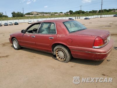 Drugie zdjęcie samochodu z przodu: 2000 FORD CROWN VICTORIA LX VIN:2FAFP74W4YX100974 - miniatura