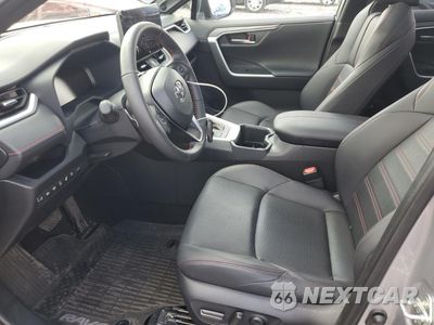 Zdjęcie 7 z 15 samochodu: 2024 TOYOTA RAV4 PRIME XSE VIN:JTMFB3FV2RD206869 - miniatura