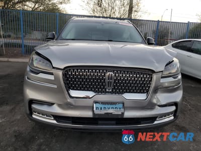 Piąte zdjęcie samochodu w środku: 2020 LINCOLN AVIATOR RESERVE VIN:5LM5J7XC2LGL36278 - miniatura