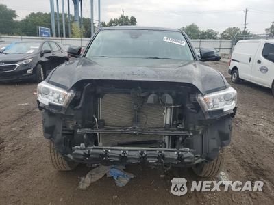 Piąte zdjęcie samochodu w środku: 2022 TOYOTA TACOMA DOUBLE CAB VIN:3TMCZ5AN4NM486441 - miniatura