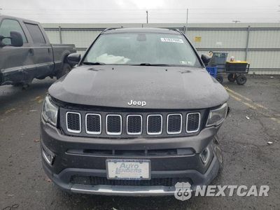 Piąte zdjęcie samochodu w środku: 2018 JEEP COMPASS LIMITED VIN:3C4NJDCB4JT458149 - miniatura