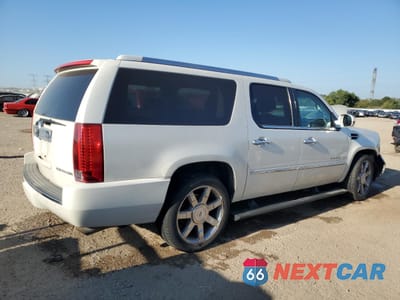 Trzecie zdjęcie samochodu z tyłu: 2010 CADILLAC ESCALADE ESV PREMIUM VIN:1GYUKJEF0AR284266 - miniatura