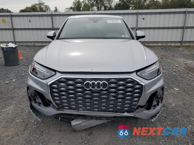 Piąte zdjęcie samochodu w środku: 2024 AUDI Q5 SPORTBACK PRM PLS 45 VIN:WA15AAFY2R2140696 - miniatura