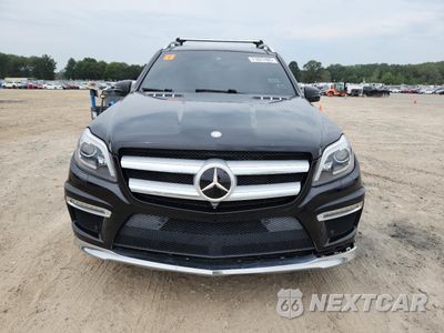 Piąte zdjęcie samochodu w środku: 2015 MERCEDES-BENZ GL 550 4MATIC VIN:4JGDF7DE8FA572110 - miniatura
