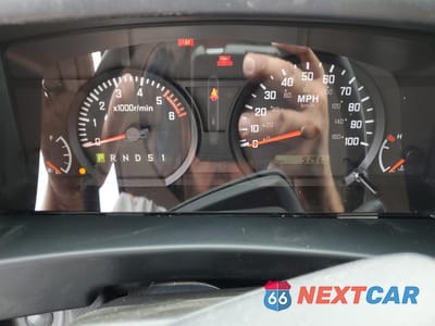 Zdjęcie 9 z 12 samochodu: 2025 ISUZU NPR HD VIN:54DC4W1D5SS201417 - miniatura