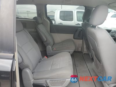 Zdjęcie 11 z 15 samochodu: 2010 DODGE GRAND CARAVAN SXT VIN:2D4RN5D14AR177721 - miniatura