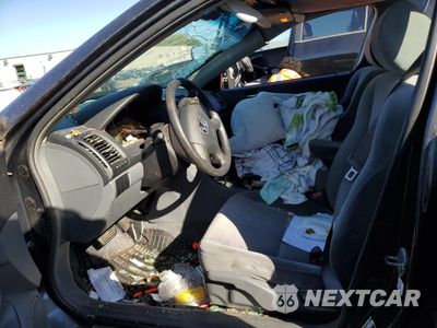 Zdjęcie 7 z 12 samochodu: 2004 HONDA ACCORD LX VIN:1HGCM563X4A061177 - miniatura