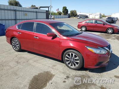 Czwarte zdjęcie samochodu z boku: 2017 NISSAN ALTIMA 2.5 VIN:1N4AL3AP9HC232895 - miniatura