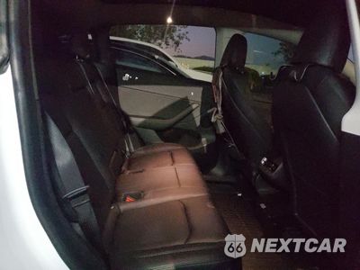 Zdjęcie 10 z 12 samochodu: 2023 TESLA MODEL Y VIN:7SAYGDEE9PF688489 - miniatura