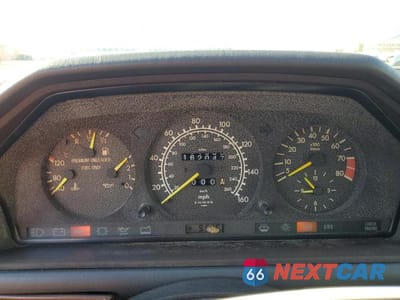 Zdjęcie 9 z 12 samochodu: 1992 MERCEDES-BENZ 300 CE VIN:WDBEA51D7NB568077 - miniatura