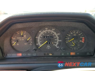 Zdjęcie 9 z 12 samochodu: 1992 MERCEDES-BENZ 300 CE VIN:WDBEA51D7NB568077 - miniatura