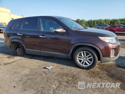 Czwarte zdjęcie samochodu z boku: 2015 KIA SORENTO LX VIN:5XYKT3A67FG626314 - miniatura
