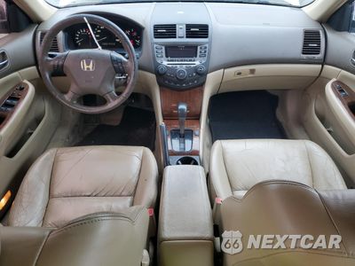 Zdjęcie 8 z 12 samochodu: 2006 HONDA ACCORD EX VIN:1HGCM56876A138201 - miniatura