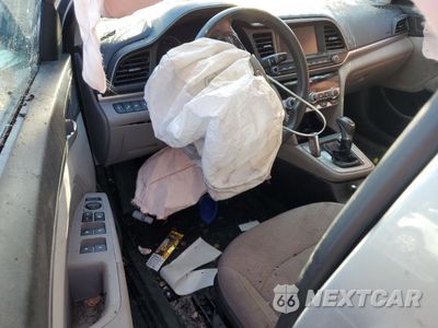 Zdjęcie 8 z 13 samochodu: 2020 HYUNDAI ELANTRA SEL VIN:5NPD84LF9LH607720 - miniatura
