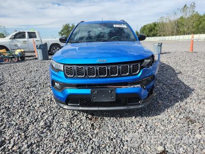Piąte zdjęcie samochodu w środku: 2025 JEEP COMPASS LATITUDE VIN:3C4NJDBN3ST501926 - miniatura