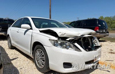 2011 TOYOTA CAMRY BASE 4T1BF3EK1BU728212 - główne zdjęcie licytacji z USA - miniatura