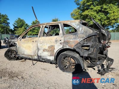 Drugie zdjęcie samochodu z przodu: 2014 PORSCHE CAYENNE VIN:WP1AA2A21ELA92852 - miniatura
