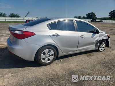 Trzecie zdjęcie samochodu z tyłu: 2016 KIA FORTE LX VIN:KNAFK4A65G5569919 - miniatura