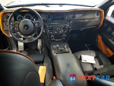 Zdjęcie 8 z 13 samochodu: 2022 ROLLS-ROYCE CULLINAN BLACK BADGE VIN:SLATV8C00NU209870 - miniatura