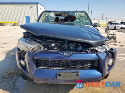 Piąte zdjęcie samochodu w środku: 2018 TOYOTA 4RUNNER SR5 PREMIUM VIN:JTEZU5JR7J5179207 - miniatura