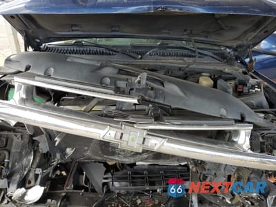 Zdjęcie 11 z 12 samochodu: 2001 CHEVROLET TAHOE C1500 VIN:1GNEC13T91R110977 - miniatura