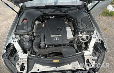 Zdjęcie 7 z 10 samochodu: 2018 MERCEDES-BENZ E 300 4MATIC VIN:WDDZF4KB9JA435600 - miniatura