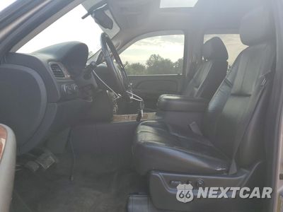 Zdjęcie 7 z 16 samochodu: 2007 CHEVROLET TAHOE K1500 VIN:1GNFK13027J376734 - miniatura