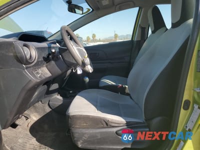 Zdjęcie 7 z 14 samochodu: 2016 TOYOTA PRIUS C VIN:JTDKDTB31G1120786 - miniatura