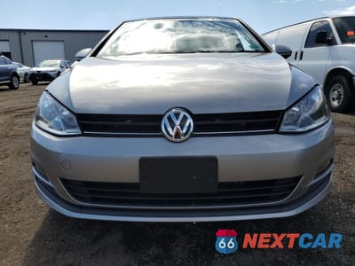 Piąte zdjęcie samochodu w środku: 2017 VOLKSWAGEN GOLF S VIN:3VW217AU5HM058823 - miniatura