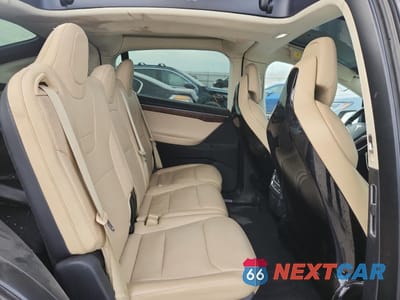 Zdjęcie 10 z 13 samochodu: 2017 TESLA MODEL X VIN:5YJXCDE4XHF034856 - miniatura