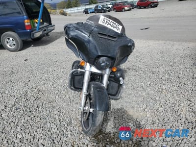 Drugie zdjęcie samochodu z przodu: 2017 HARLEY-DAVIDSON FLHX STREET GLIDE VIN:1HD1KBC19HB609827 - miniatura