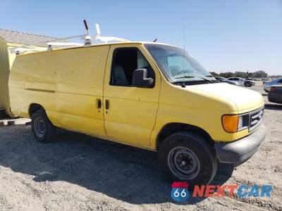 Czwarte zdjęcie samochodu z boku: 2004 FORD ECONOLINE E350 SUPER DUTY VAN VIN:1FTSS34L04HA13461 - miniatura