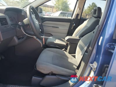 Zdjęcie 7 z 12 samochodu: 2007 JEEP COMPASS VIN:1J8FT47017D362431 - miniatura