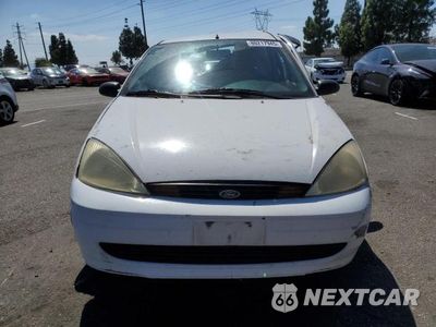 Piąte zdjęcie samochodu w środku: 2001 FORD FOCUS LX VIN:1FAFP33PX1W294849 - miniatura