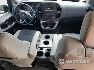 Zdjęcie 8 z 15 samochodu: 2016 MERCEDES-BENZ METRIS VIN:WD4PG2EEXG3181083 - miniatura