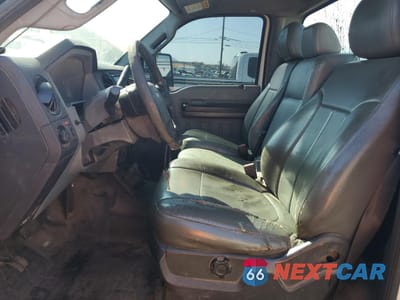 Zdjęcie 7 z 13 samochodu: 2013 FORD F450 SUPER DUTY VIN:1FDTF4GY1DEA81559 - miniatura