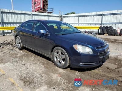 Czwarte zdjęcie samochodu z boku: 2010 CHEVROLET MALIBU 1LT VIN:1G1ZC5EB7AF179859 - miniatura