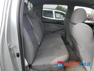 Zdjęcie 10 z 12 samochodu: 2005 TOYOTA TACOMA VIN:5TEMU52NX5Z121363 - miniatura