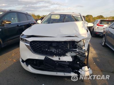 Piąte zdjęcie samochodu w środku: 2024 MAZDA CX-5 PREFERRED VIN:JM3KFBCL2R0514235 - miniatura