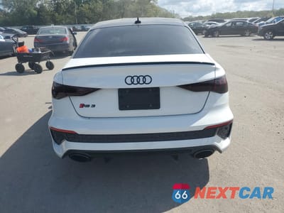 Zdjęcie 6 z 13 samochodu: 2024 AUDI RS3 VIN:WUAG4DGY2RA911205 - miniatura