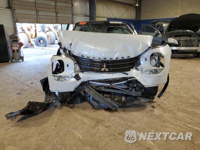 Piąte zdjęcie samochodu w środku: 2024 MITSUBISHI OUTLANDER SE VIN:JA4T5VA99RZ069572 - miniatura