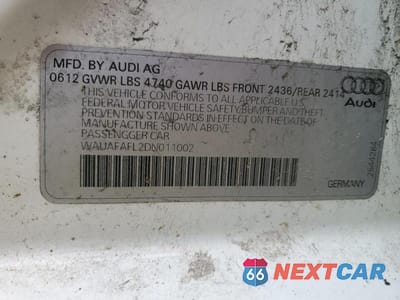 Zdjęcie 10 z 10 samochodu: 2013 AUDI A4 PREMIUM VIN:WAUAFAFL2DN011002 - miniatura