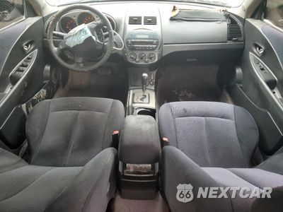 Zdjęcie 8 z 14 samochodu: 2004 NISSAN ALTIMA SE VIN:1N4BL11D34C139119 - miniatura