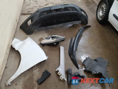 Zdjęcie 12 z 14 samochodu: 2021 RAM PROMASTER CITY DELIVERY VAN VIN:ZFBHRFAB7M6U15592 - miniatura