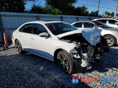 Czwarte zdjęcie samochodu z boku: 2021 VOLKSWAGEN PASSAT SE VIN:1VWSA7A35MC017742 - miniatura