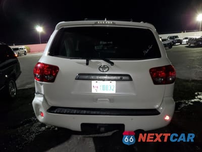 Zdjęcie 6 z 13 samochodu: 2016 TOYOTA SEQUOIA PLATINUM VIN:5TDDW5G13GS145679 - miniatura