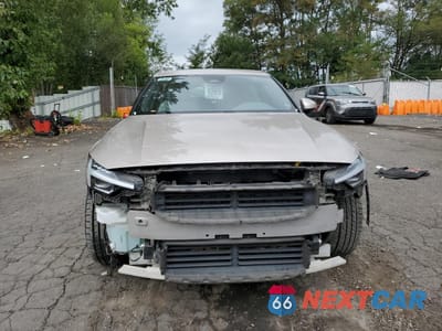 Piąte zdjęcie samochodu w środku: 2023 POLESTAR 2 VIN:YSMET3KA0PL134010 - miniatura